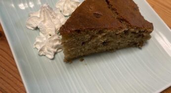 真っ黒バナナの消費その２！ちょ～簡単混ぜて焼くだけ！イチゴチョコバナナケーキ♪
