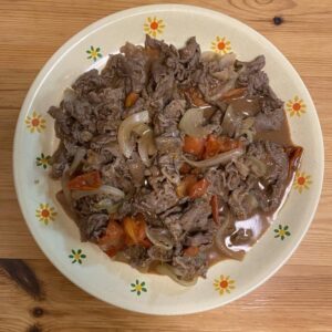 牛肉とトマトと玉ねぎの簡単炒め♪