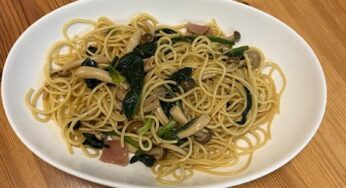 簡単！和風しめじとほうれん草ベーコンパスタ！