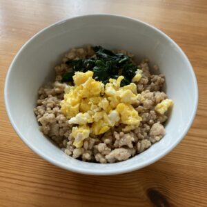 味噌そぼろ丼♪そぼろを多めに作って冷凍保存して作り置き♪